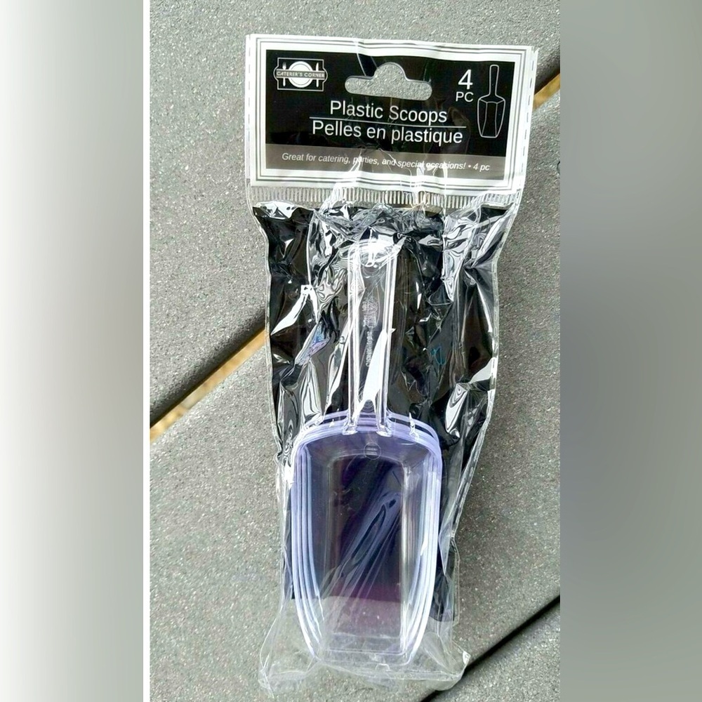 Party City Clear Four Piece Mini Plastic Scoop Set